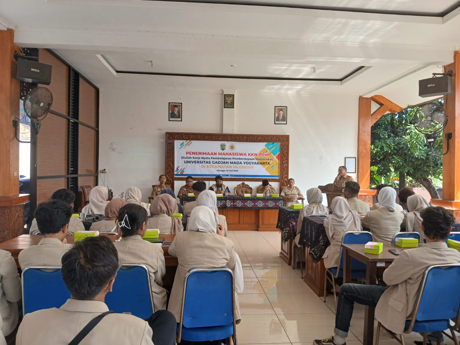 penyambutan-dan-penerimaan-mahasiswa-kkn